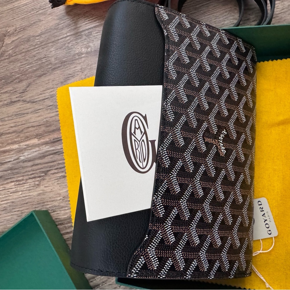 Authentic Goyard Black Chypre WOC - Picture 8 of 16